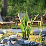 Natur'ailes, Le Hameau Du Quercy, Romantique, Campagne, Piscine Naturelle * Frontenac (Lot)