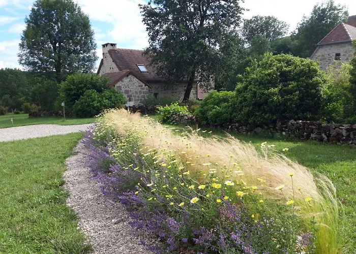 Vakantiehuis Natur'ailes, Le Hameau Du Quercy, Romantique, Campagne, Piscine Naturelle
