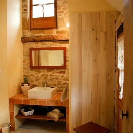 Casa de Férias Natur'ailes, Le Hameau Du Quercy, Romantique, Campagne, Piscine Naturelle Frontenac (Lot)